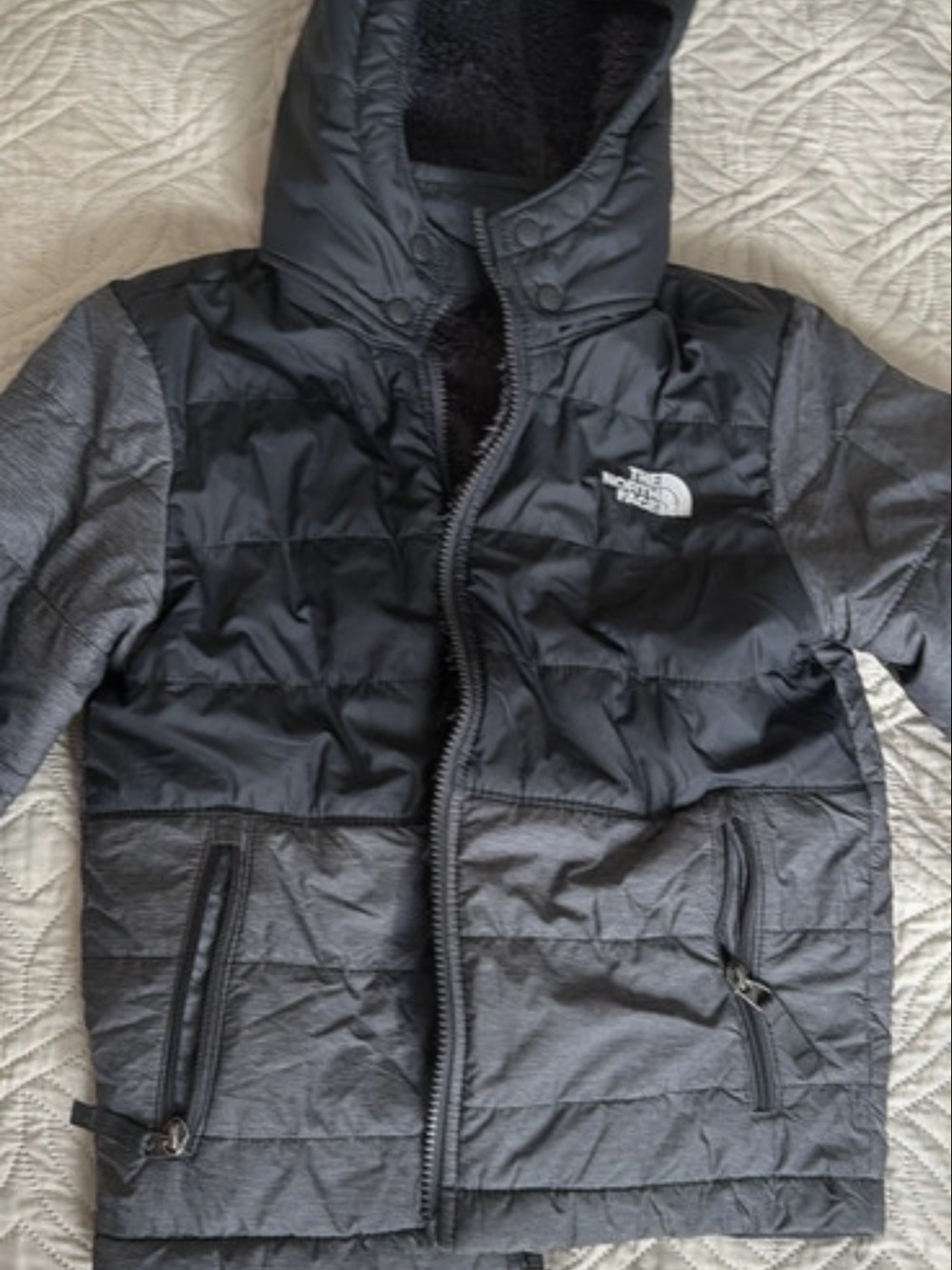 The North Face Kids Two-Tone Black & Gray Puffer Jacket with Hood